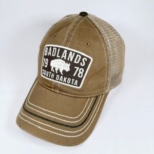 Badlands South Dakota Buffalo Trucker Hat Brown Tan Mesh Snapback Souvenir Cap